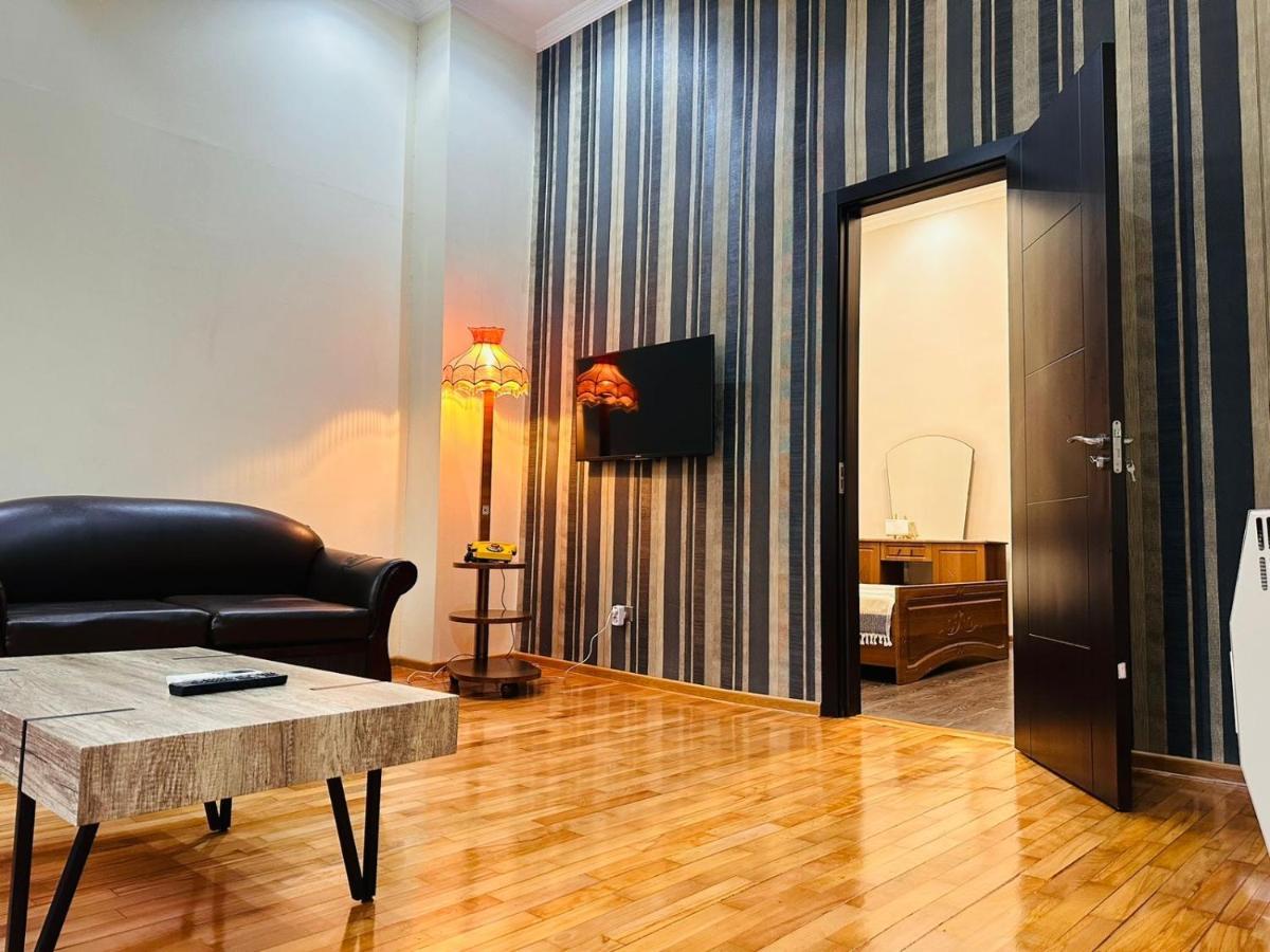 Old Batumi Apartment On Kostava 9 エクステリア 写真