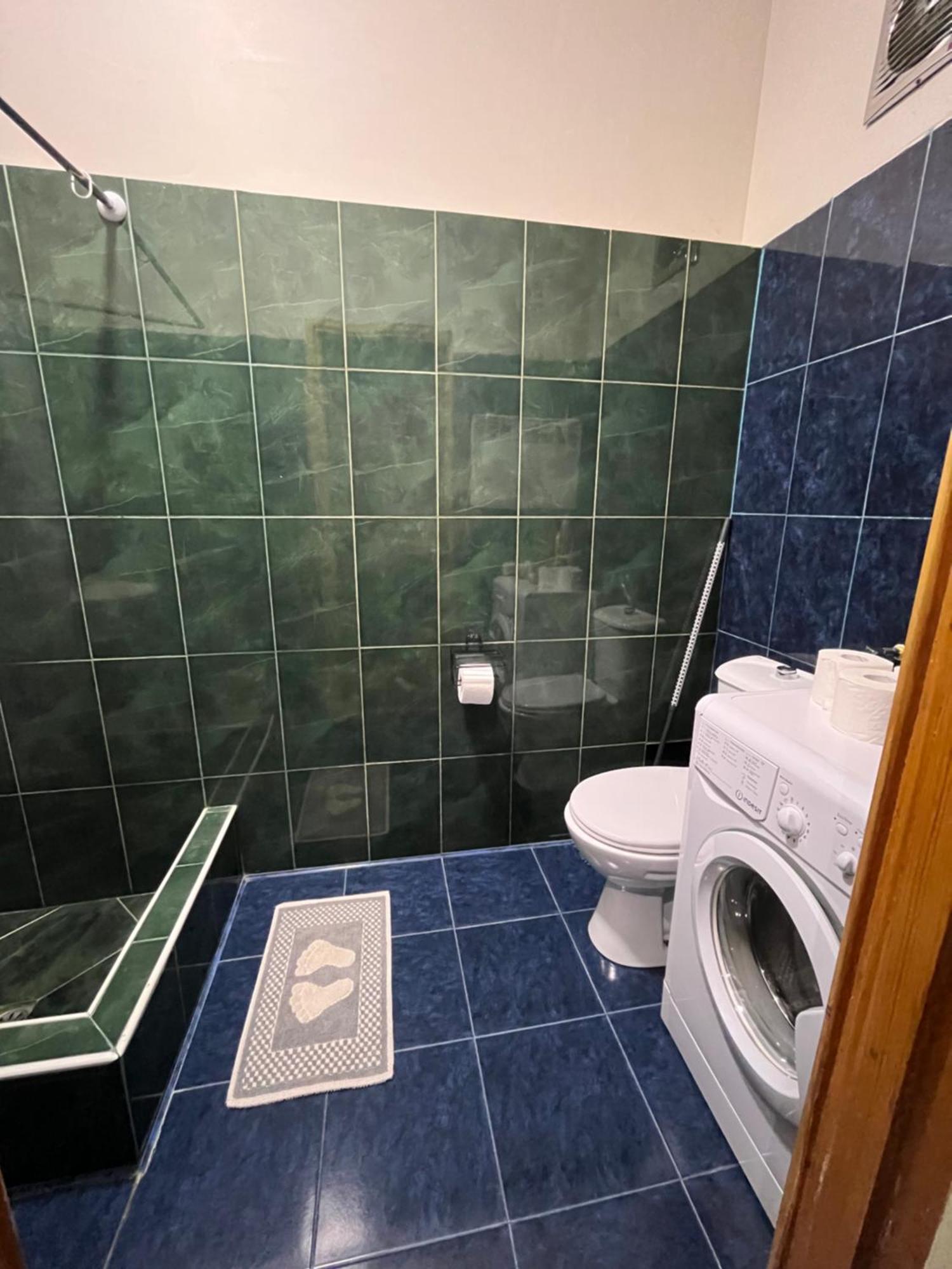 Old Batumi Apartment On Kostava 9 エクステリア 写真